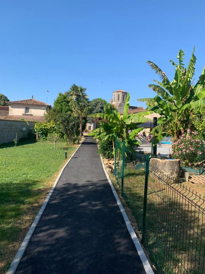 Jardin D'Arcy - Chambres D'Hotes Avec Piscine Et Spa Bois Dış mekan fotoğraf